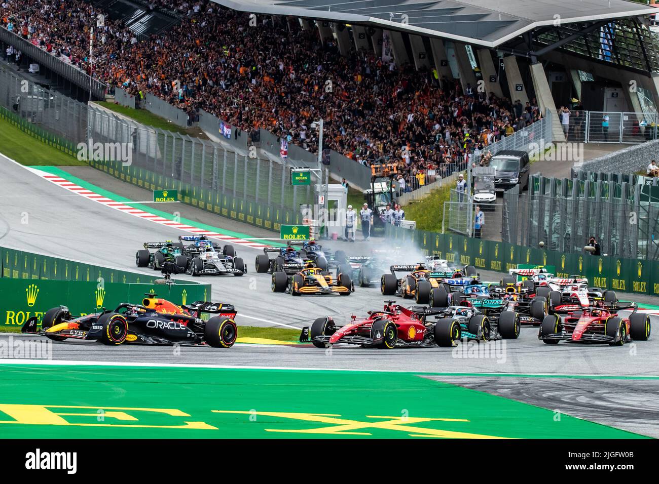 SPIELBERG, Autriche. 10th juillet 2022. DÉPART, dans le lead #1, Max VERSTAPPEN, NDL, Oracle Red Bull Racing RB18 Honda devant les deux Ferrari, F1 à la Red Bull Ring, Oesterreich Ring, Formule 1, Grand Prix AUTRICHIEN, Grosser Preis von OESTERREICH, GP d'Autriche, Motorsport, Formel1, image payante, Copyright © ATP images/ Cristiano BARNI (BARNI Cristiano/ATP/SPP) Credit: SPP Sport Press photo. /Alamy Live News Banque D'Images