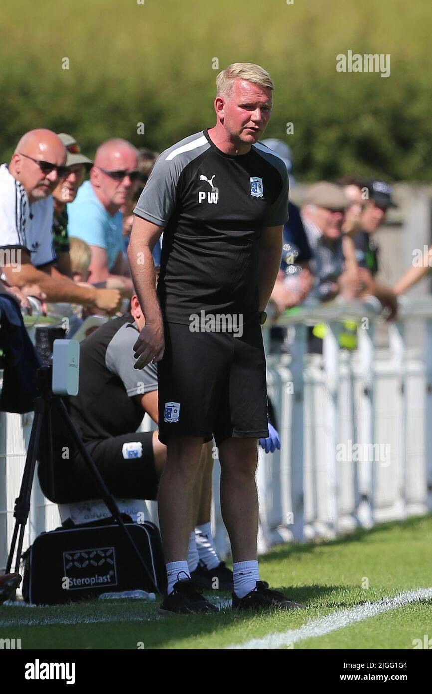 PENRITH, ROYAUME-UNI. 9th JUILLET Peter Wild, le gérant du Barrow, lors du match amical d'avant-saison entre Penrith et Barrow au Frenchfield Park, Penrith, le samedi 9th juillet 2022. (Credit: Mark Fletcher | MI News) Credit: MI News & Sport /Alay Live News Banque D'Images