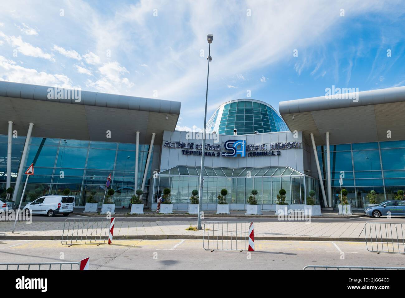 Sofia, Bulgarie - juillet 2022 : l'architecture de l'aéroport de Sofia en Bulgarie. L'aéroport de Sofia est le principal aéroport international de Bulgarie Banque D'Images