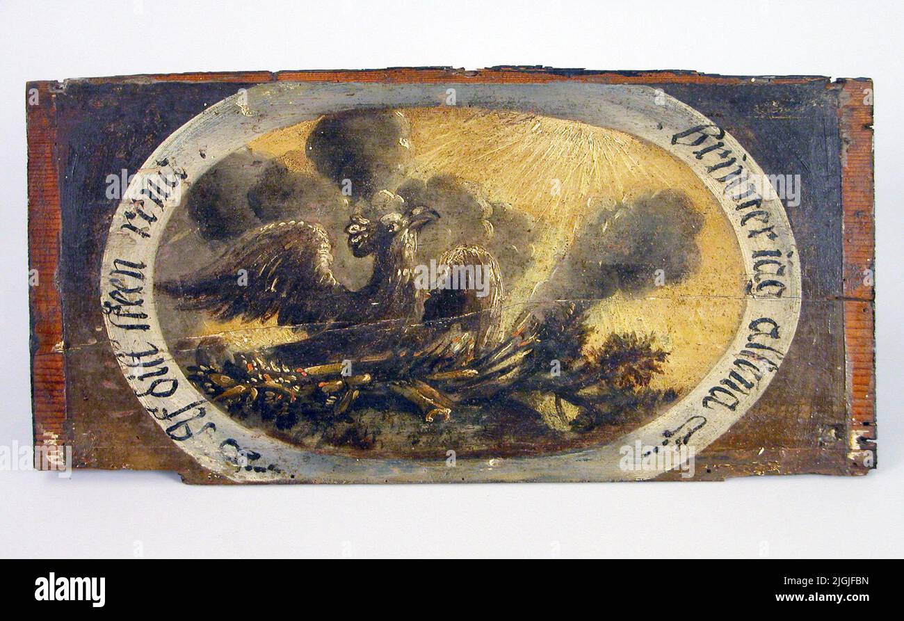 Väggmålning peinture à l'huile sur bois (une de sept). Oiseau sur feu sous le soleil, dans l'ovale avec le dachshund: De votre skeen propre, je brûle seul. 550 x 295 mm (sans cadre). Ajouté à la démolition de 'Fehrs Farm' kv. Kanonen 5, V. Prinsgatan 35, déchirée en 1948. Asseyez-vous sous le toit dans l'une des chambres. Autres peintures /un total de 33) Voir les Archives photos: Karlskrona, kv. Le canon. Banque D'Images