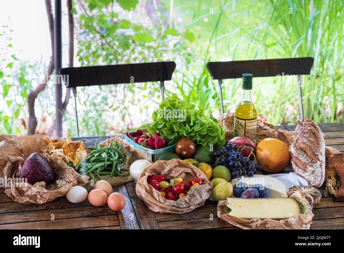 Produits du marché hebdomadaire en Provence, Vaison-la-Romaine, France Banque D'Images