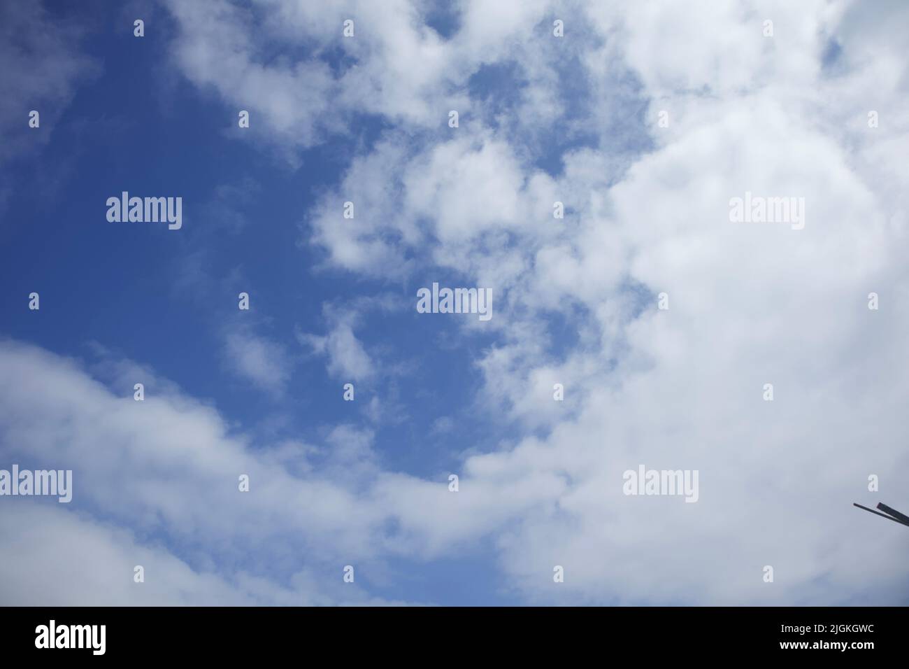 Un ciel d'été à Belfast Banque D'Images