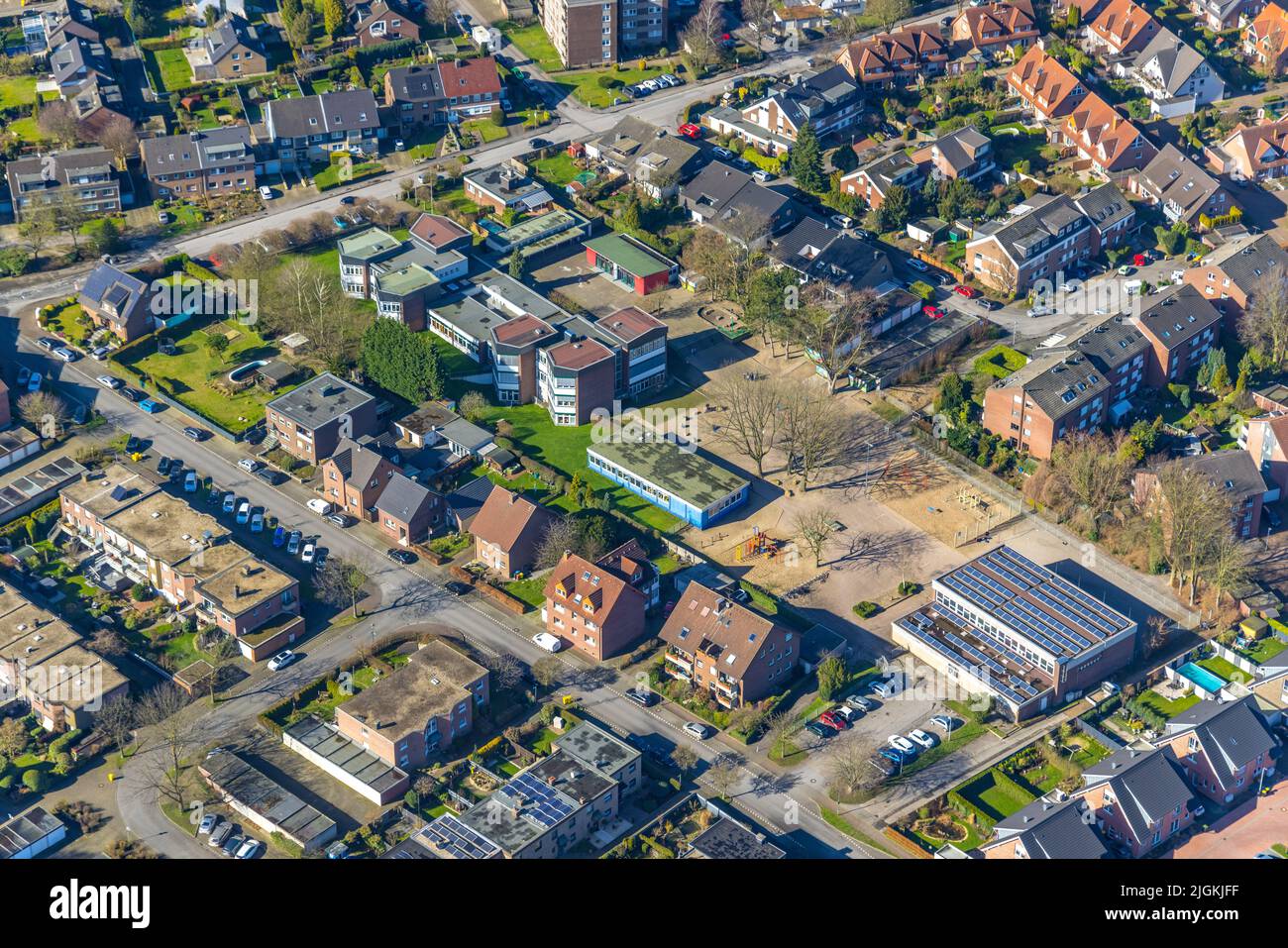 Vue aérienne, Matthias-Claudius-School et Johansen-School à Kirchhellen, Bottrop, région de la Ruhr, Rhénanie-du-Nord-Westphalie, Allemagne, éducation, éducation Banque D'Images