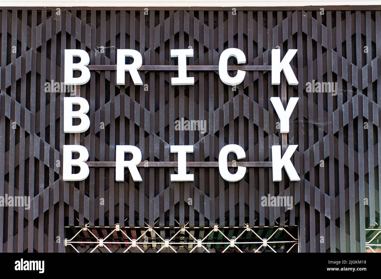 Logo de la société Brick by Brick à Croydon Banque D'Images