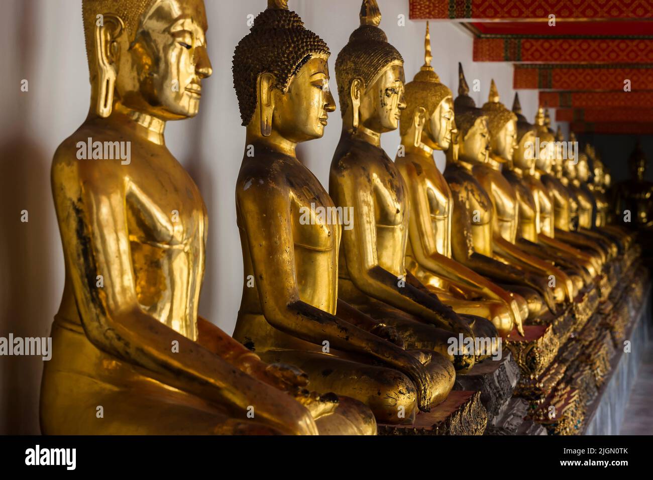 Wat Pho, Temple du Bouddha couché, Wat Phra Chetuphon, statues de Bouddha doré, Bangkok, Thaïlande, Asie du Sud-est, Asie Banque D'Images