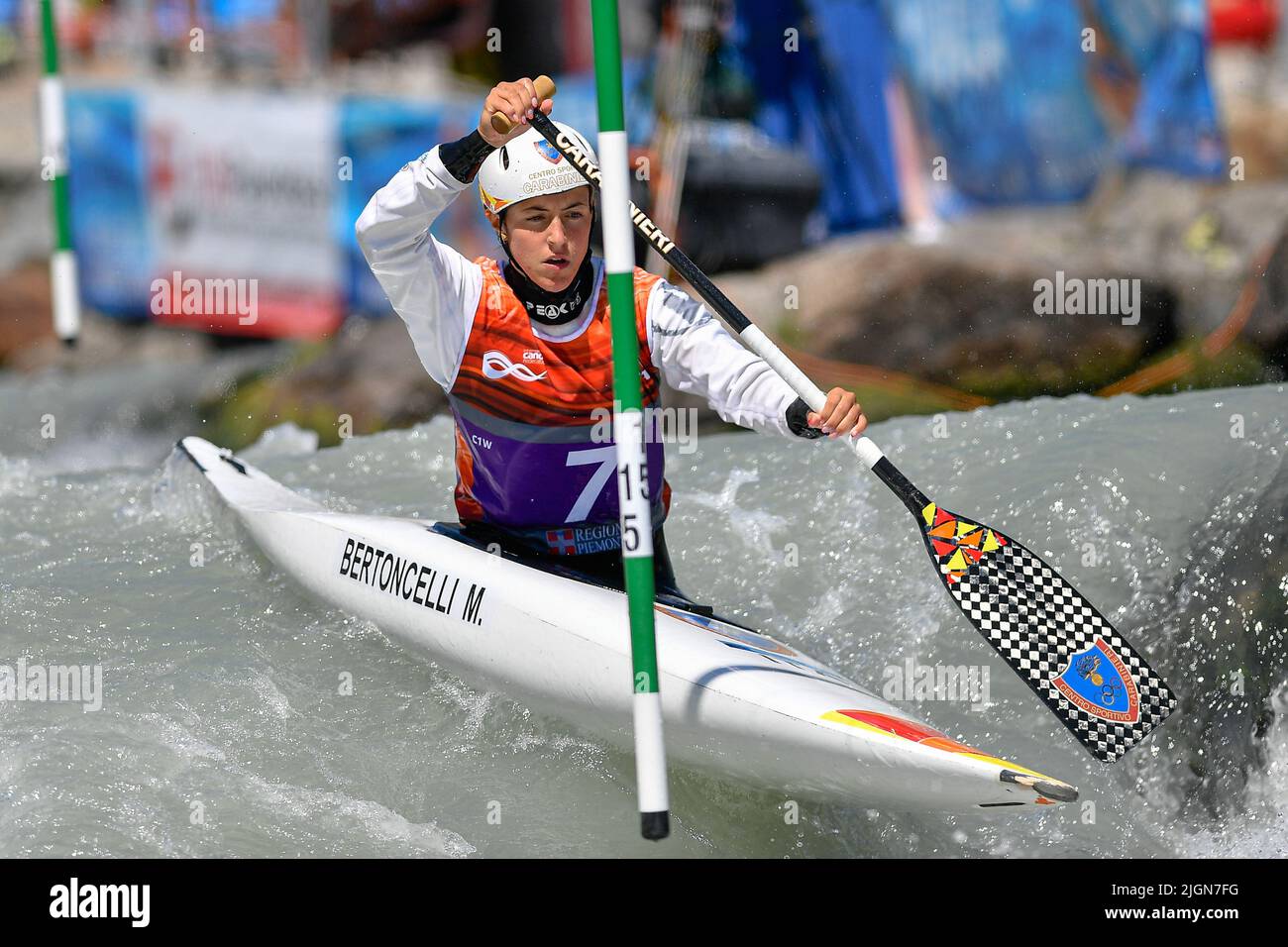 Ivrea, Italie 09 juillet 2022 2022 Championnats du monde junior ICF et slalom de canoë U23 à Ivrea, en Italie, les U23 meilleurs pagayeurs slalom de canoë au monde ont pris Banque D'Images