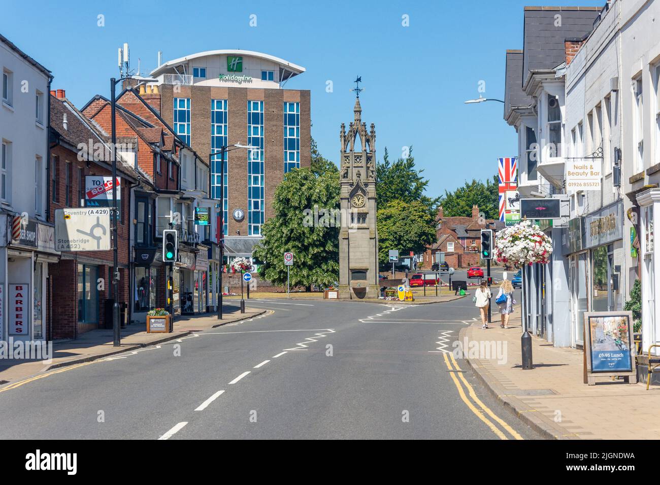 Tour de l'horloge de Kenilworth depuis Warwick Road, Kenilworth, Warwickshire, Angleterre, Royaume-Uni Banque D'Images