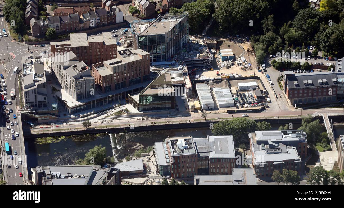 Vue aérienne du nouveau développement de Milburngate dans le centre-ville de Durham, comté de Durham Banque D'Images