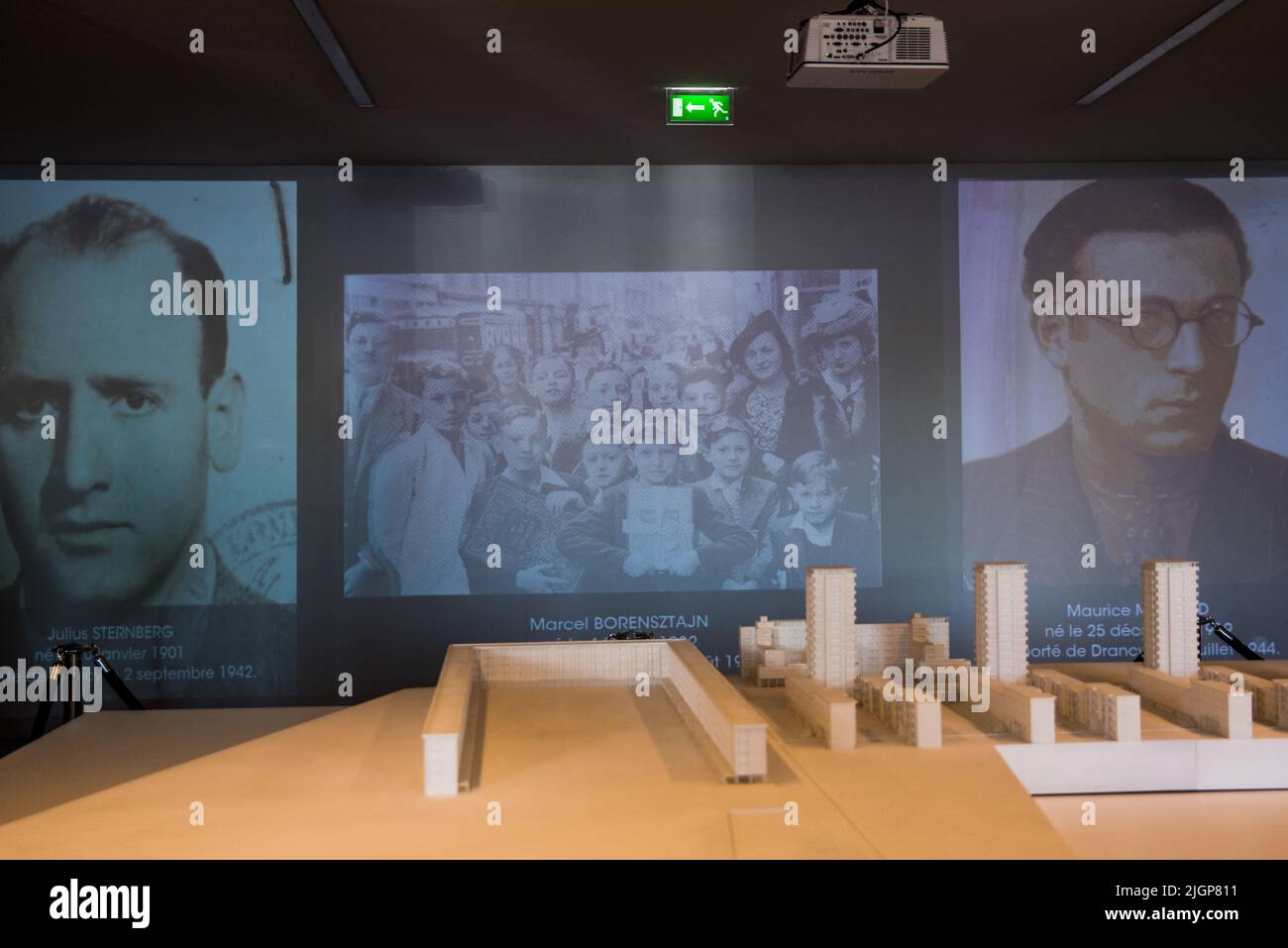 Une vue sur le musée du Mémorial de Shoah, dans le cadre de la célébration du 80th anniversaire de la Vel d'HIV tour-up à Drancy, au nord de Paris, sur 12 juillet 2022. Le 16 juillet et 17 1942, plus de 13 000 hommes, femmes et enfants juifs ont été arrêtés à Paris lors de la ronde de vérité d'HIV. Des célibataires et des couples sans enfants ont été chargés sur les bus et emmenés au camp de Drancy, tandis que des familles avec enfants ont été envoyées au vélodrome d'hiver dans le 15th arrondissement de Paris. Photo de Pierrick Villette/ABACAPRESS.COM Banque D'Images