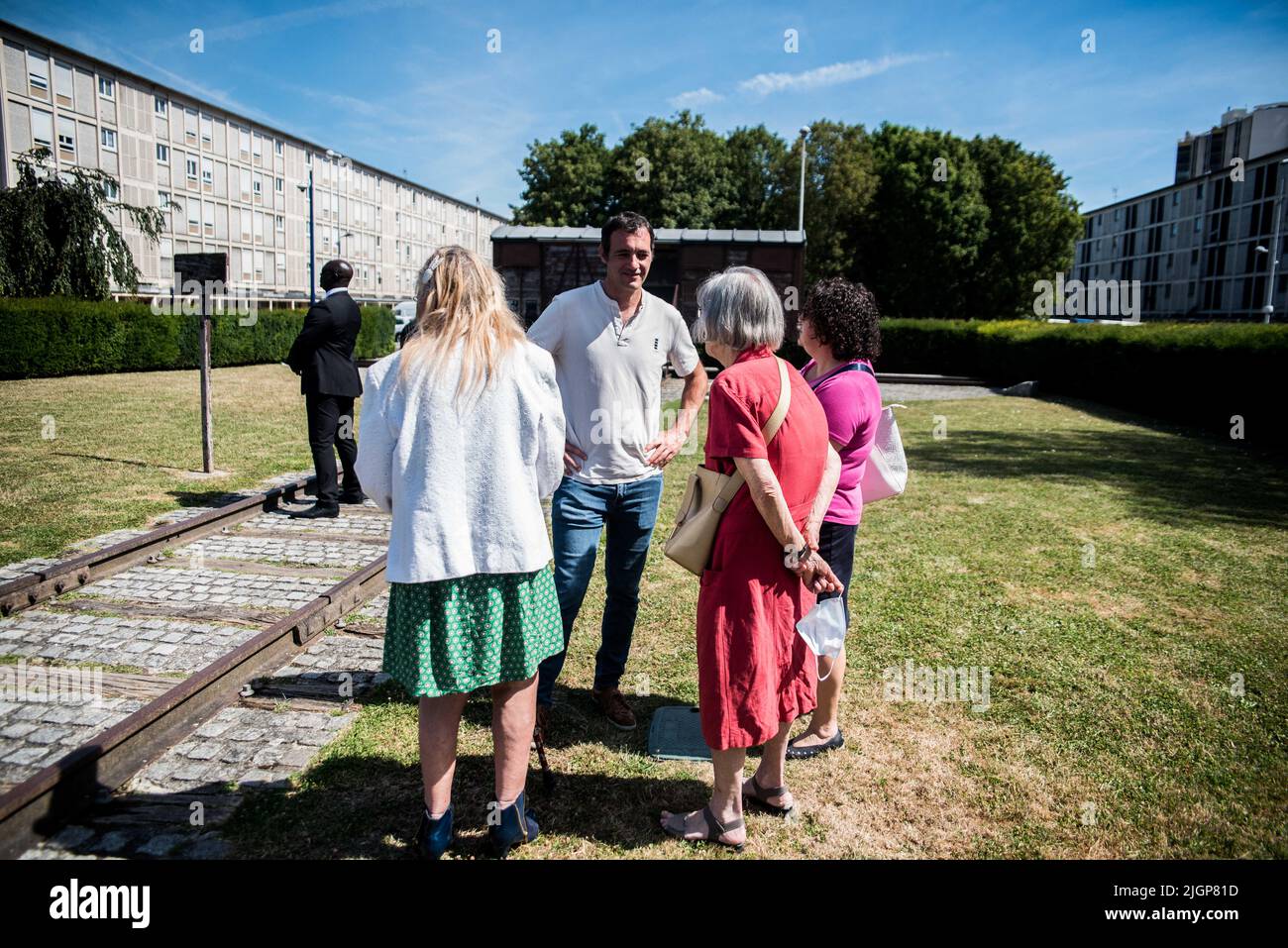 80th anniversaire de la Vel d'HIV au mémorial de l'Holocauste à Drancy, au nord de Paris, sur 12 juillet 2022. Le 16 juillet et 17 1942, plus de 13 000 hommes, femmes et enfants juifs ont été arrêtés à Paris lors de la ronde de vérité d'HIV. Des célibataires et des couples sans enfants ont été chargés sur les bus et emmenés au camp de Drancy, tandis que des familles avec enfants ont été envoyées au vélodrome d'hiver dans le 15th arrondissement de Paris. Photo de Pierrick Villette/ABACAPRESS.COM Banque D'Images