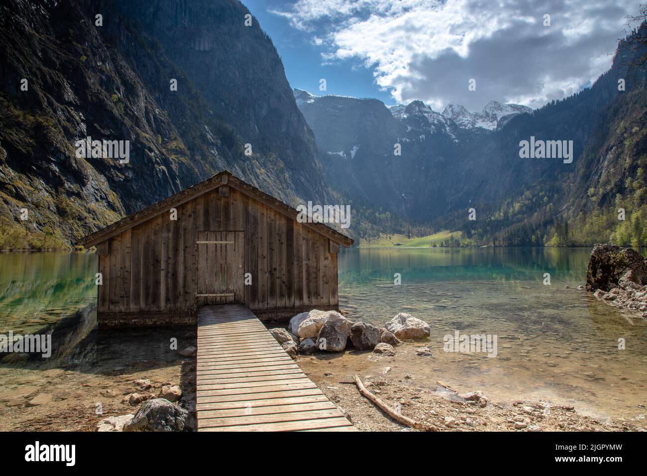 Boathouse au lac Obersee près du lac Koenigssee dans le parc national de Berchtesgaden, Bavière, Allemagne Banque D'Images