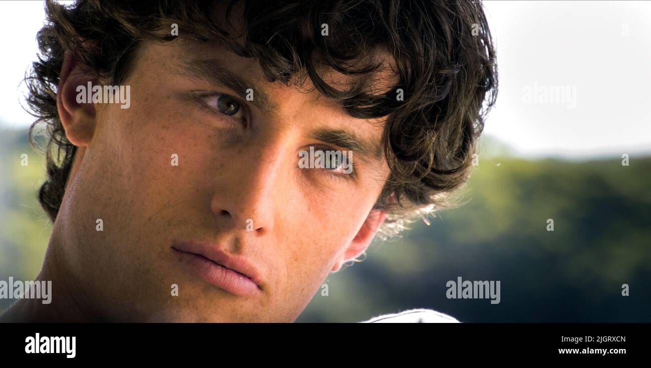 JAMES FRECHEVILLE, ADORE, 2013 Banque D'Images