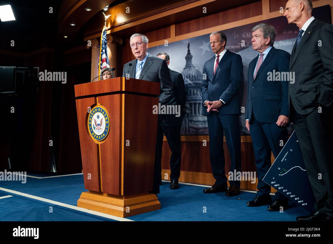 Washington, États-Unis. 12th juillet 2022. Mitch McConnell, leader minoritaire au Sénat (R-KY), prend la parole à la conférence de presse du leadership républicain au Sénat. Crédit : SOPA Images Limited/Alamy Live News Banque D'Images