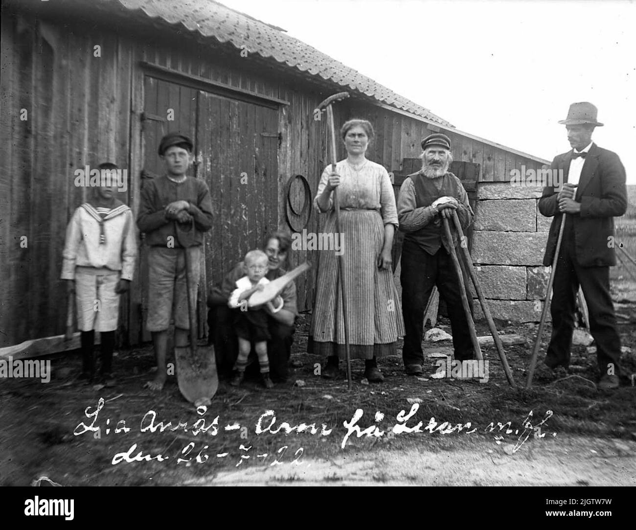 Écrit dans la photo: '1st Anrås. Aron sur l'argile et al 26/7 1922.' Selon la liste: 'L: A rås. Aron sur l'argile et autres 26, 1922, Gerda - Herman Ahl, argile. Banque D'Images