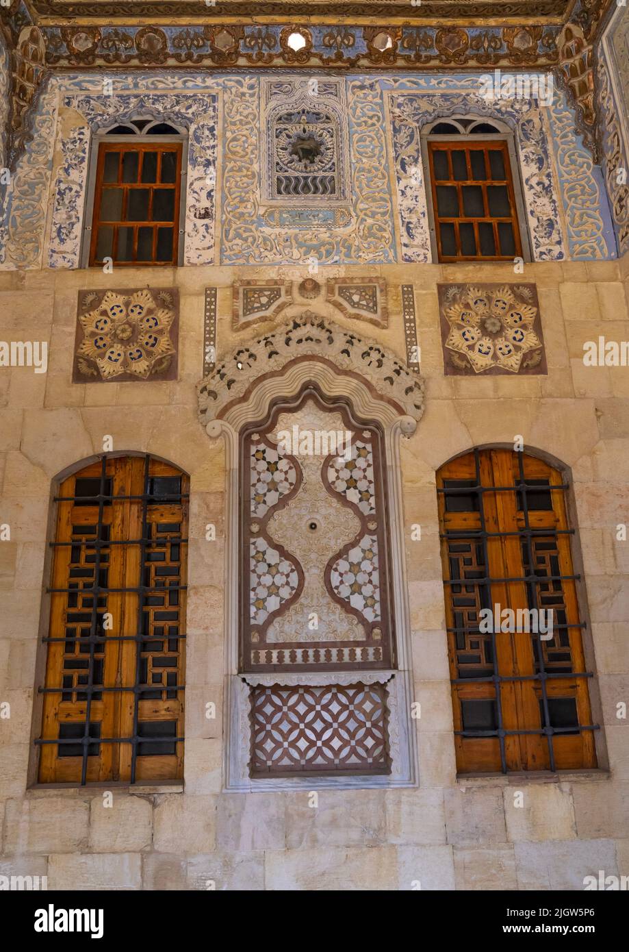 Décoration en marbre d'un salon oriental au Palais Beiteddine, gouvernorat du Mont-Liban, Beit ed-dine, Liban Banque D'Images