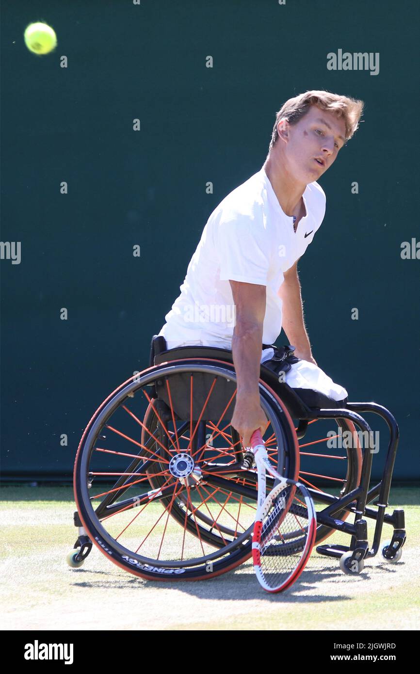 Lors de la finale de la Quad Wheelchair Singles à Wimbledon 2022 Niels Vink des pays-Bas (photo) a perdu à Sam Schröder (Schroder) des pays-Bas 7-6 6-1 Banque D'Images