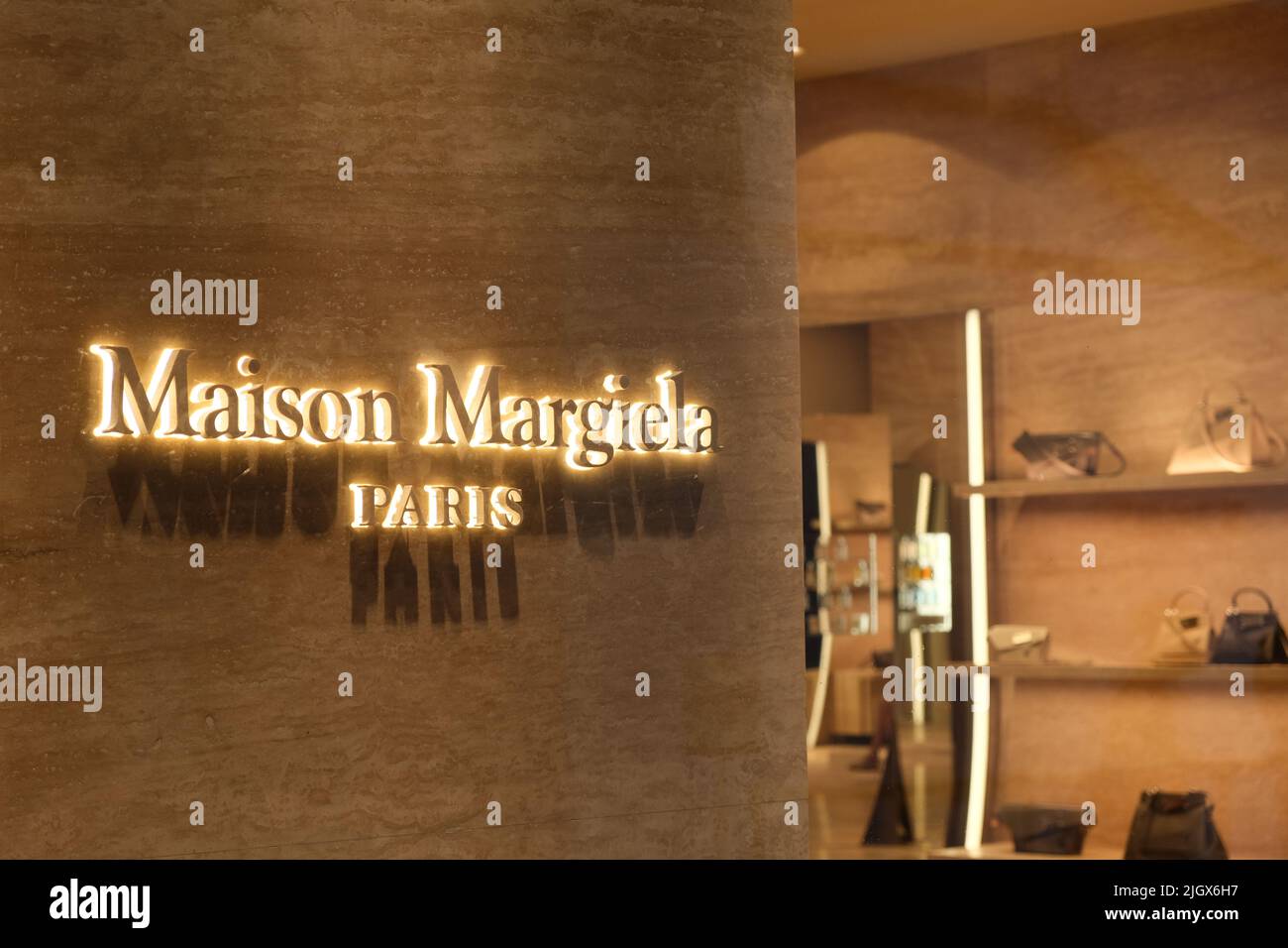 Maison margiela Banque de photographies et d'images à haute résolution -  Alamy