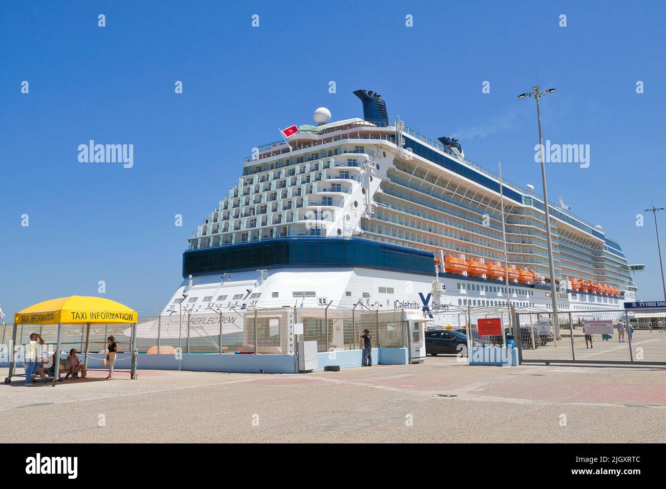 Le célèbre bateau de croisière Reflection Celebrity, dans le port de Katakolo, Grèce Banque D'Images