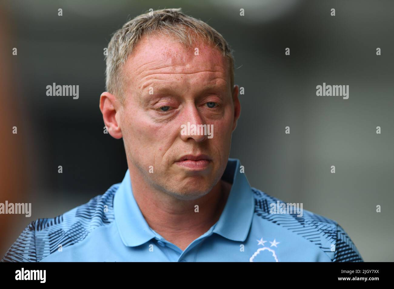 Steve Cooper, entraîneur-chef de la forêt de Nottingham, lors du match amical d'avant-saison entre Burton Albion et la forêt de Nottingham au stade Pirelli, Burton Upon Trent, le mardi 12th juillet 2022. (Credit: Jon Hobley | MI News) Credit: MI News & Sport /Alay Live News Banque D'Images