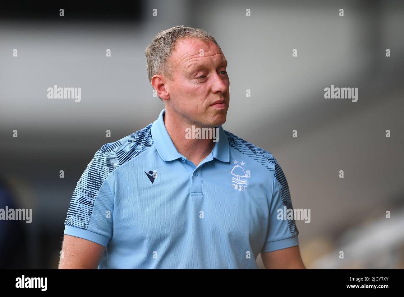 Steve Cooper, entraîneur-chef de la forêt de Nottingham, lors du match amical d'avant-saison entre Burton Albion et la forêt de Nottingham au stade Pirelli, Burton Upon Trent, le mardi 12th juillet 2022. (Credit: Jon Hobley | MI News) Credit: MI News & Sport /Alay Live News Banque D'Images