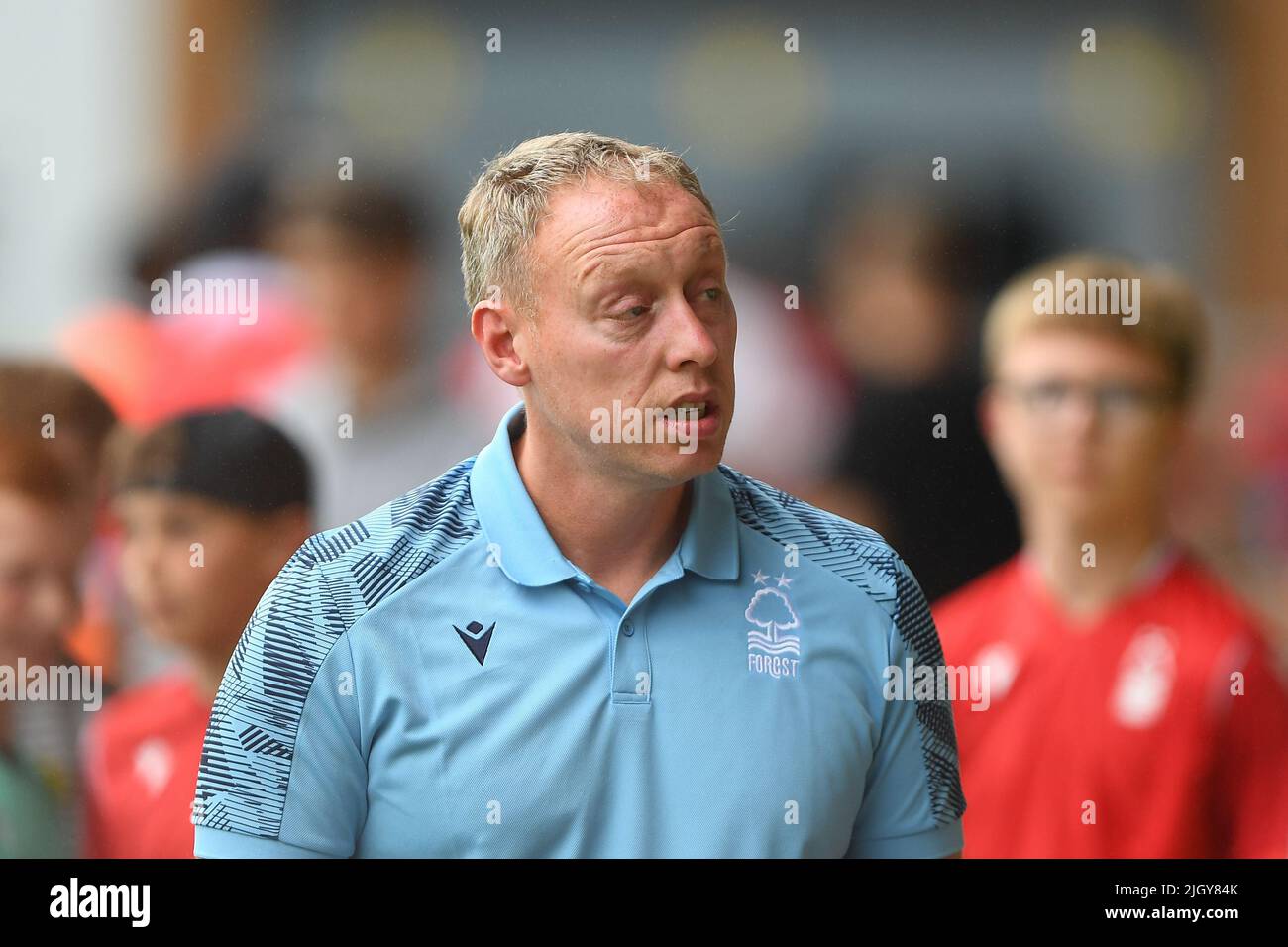 Steve Cooper, entraîneur-chef de la forêt de Nottingham, lors du match amical d'avant-saison entre Burton Albion et la forêt de Nottingham au stade Pirelli, Burton Upon Trent, le mardi 12th juillet 2022. (Credit: Jon Hobley | MI News) Credit: MI News & Sport /Alay Live News Banque D'Images