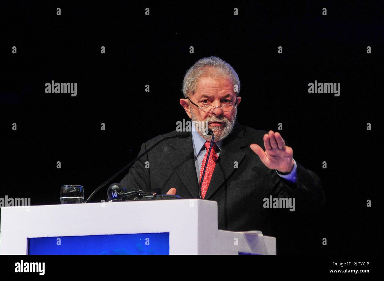 L'ancien président brésilien Luiz Inacio da Silva connu sous le nom de Lula lors d'une conférence à Buenos Aires Banque D'Images