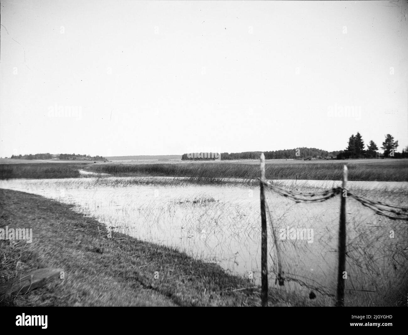 Plage avec équipement de pêche, Suède. Plage avec équipement de pêche, Suède Banque D'Images