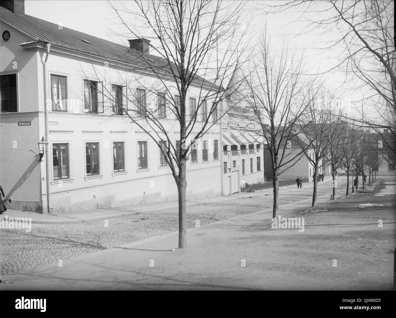 Saint-Olofsgatan à l'intersection avec Rundelsgränd, Fjärdingen, Uppsala 1901 - 1902. Saint-Olofsgatan à l'intersection avec Rundelsgränd, Fjärdingen, Uppsala 1901 - 1902 Banque D'Images
