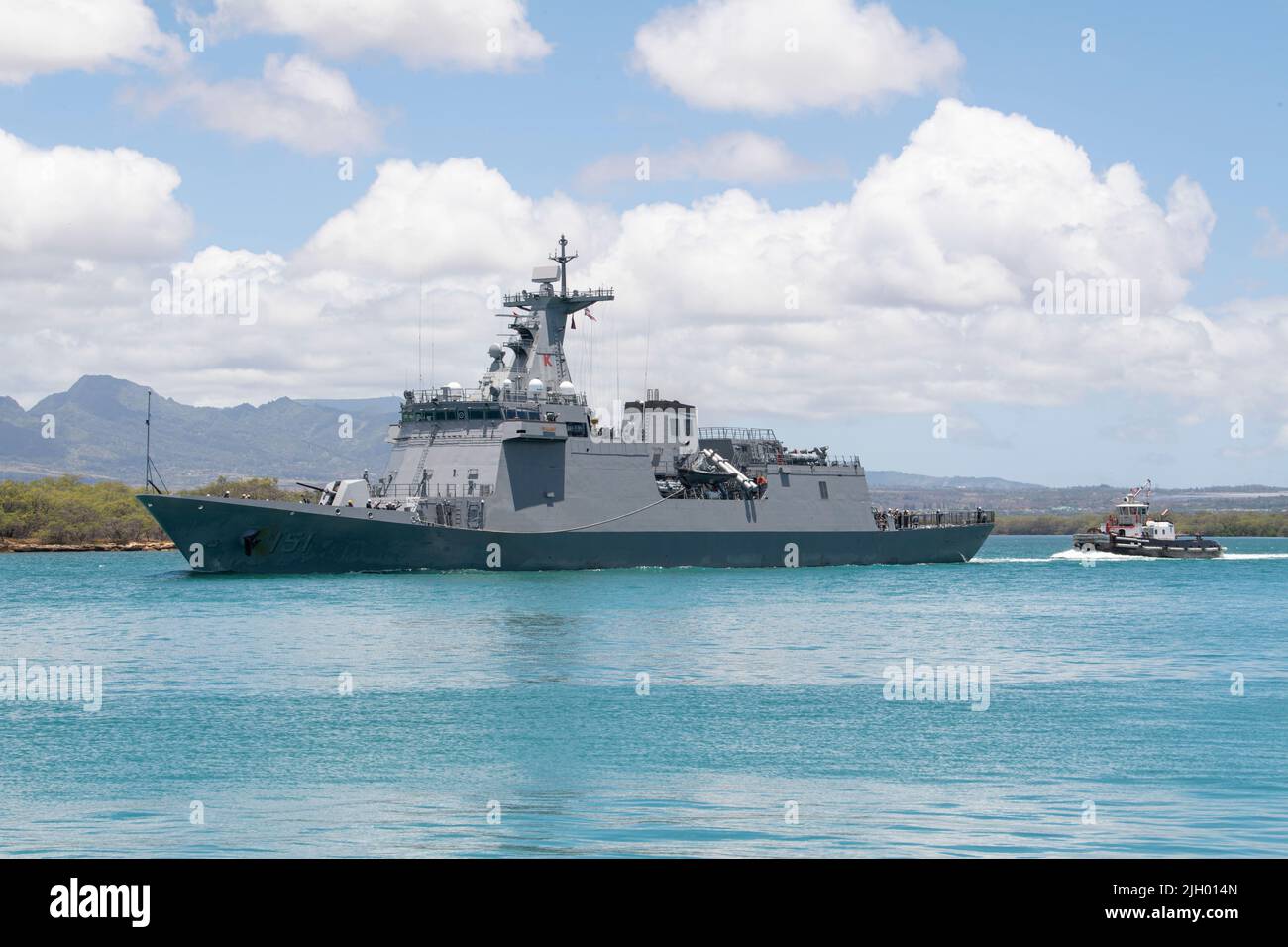 220712-N-LC749-1026 PEARL HARBOR (12 juillet 2022) – frégate de la marine des Philippines BRP Antonio Luna (FF 151) quitte Pearl Harbor pour commencer la phase en mer de RIMPAC 2022, 12 juillet. Vingt-six nations, 38 navires, quatre sous-marins, plus de 170 avions et 25 000 membres du personnel participent au programme RIMPAC de 29 juin au 4 août dans les îles hawaïennes et dans le sud de la Californie. Le plus grand exercice maritime international au monde, RIMPAC offre une occasion unique de formation tout en favorisant et en soutenant des relations de coopération entre les participants essentielles à la sécurité Banque D'Images