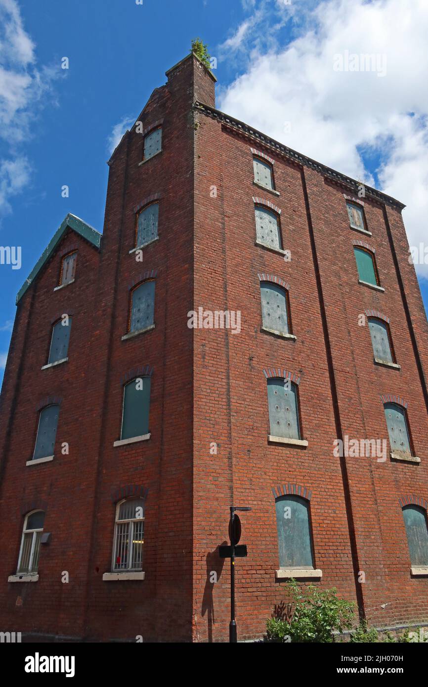 Old Building Brown St Leigh, à côté de Travis Perkins, Greater Manchester, Angleterre, Royaume-Uni, WN7 1BW Banque D'Images