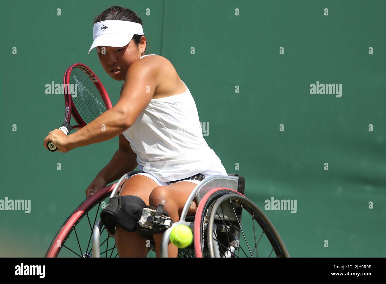 Yui Kamiji du Japon (en photo) dans le fauteuil roulant des femmes célibataires à Wimbledon 2022. En finale, elle a perdu à Diede de Groot des pays-Bas 4-6, 2-6. Banque D'Images