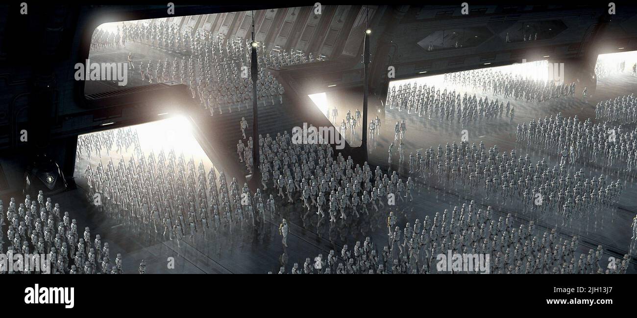LES STORMTROOPERS SE PRÉPARENT À LA BATAILLE, STAR WARS: ÉPISODE II - ATTAQUE DES CLONES, 2002 Banque D'Images