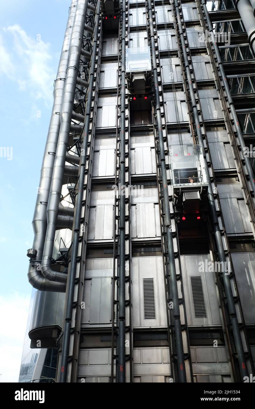 Londres , Angleterre, Royaume-Uni - Lloyds Building par Richard Rogers, Perspectives inhabituelles Banque D'Images