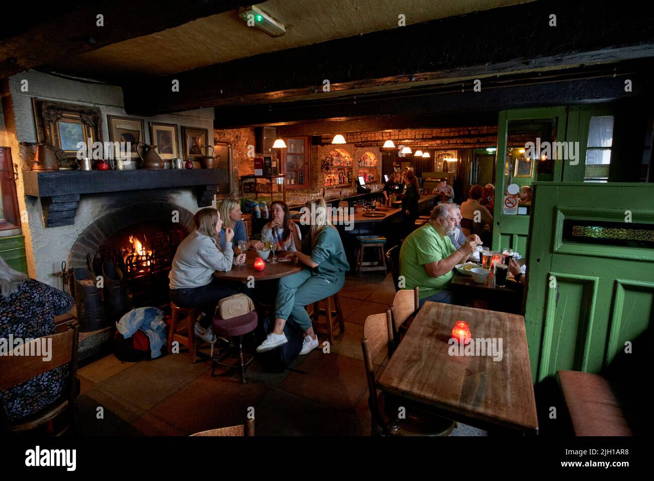 intérieur de la taverne blanche belfast, irlande du nord, royaume-uni Banque D'Images