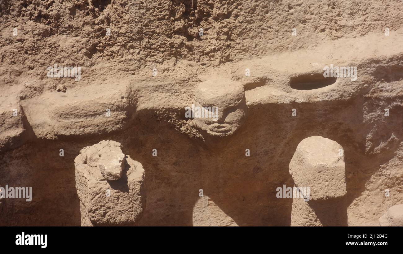 Le visage humain de Karahan Tepec, site archéologique néolithique découvert en Turquie en in1997. Le frère de Gobekli Tepe. Banque D'Images
