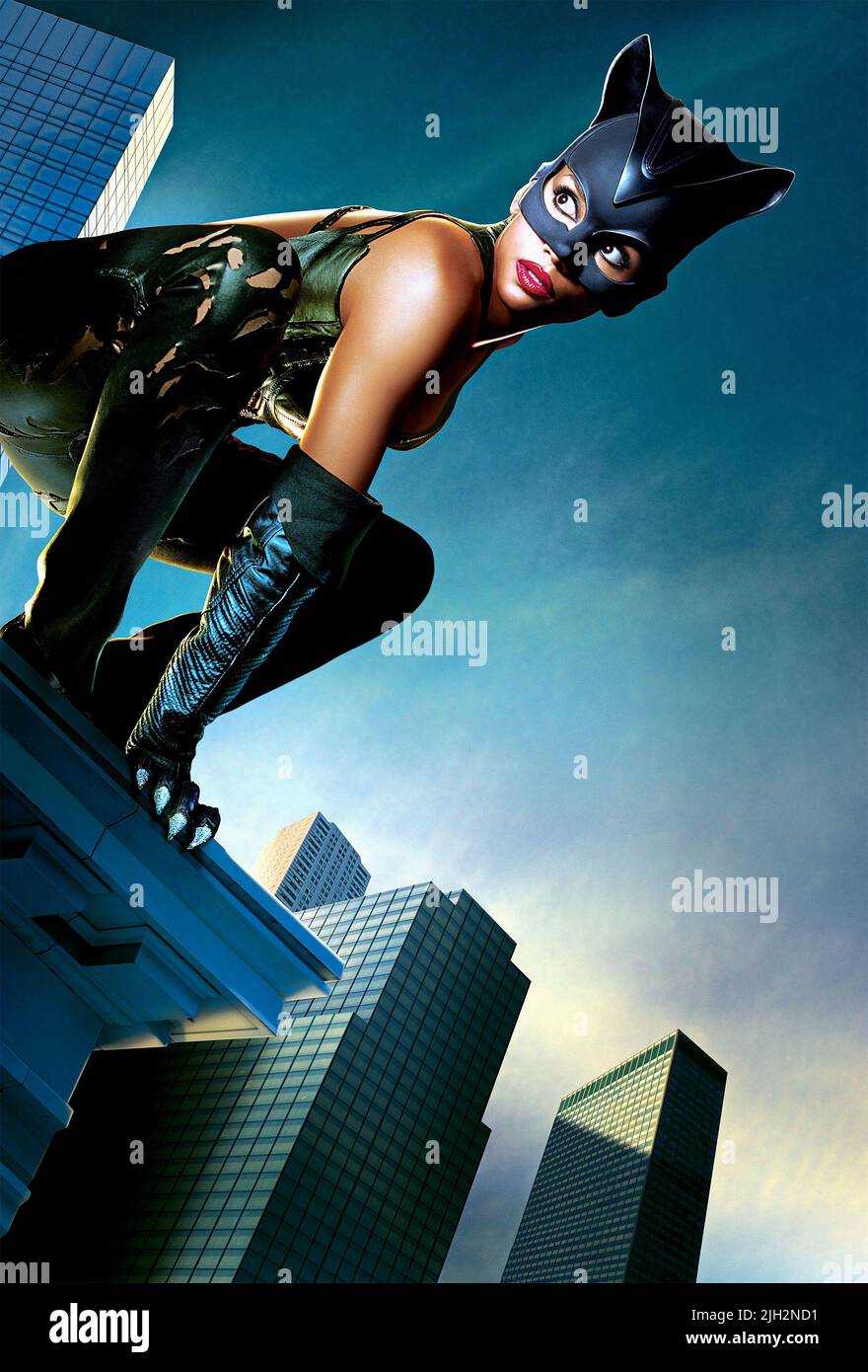 HALLE BERRY, Catwoman, 2004 Banque D'Images
