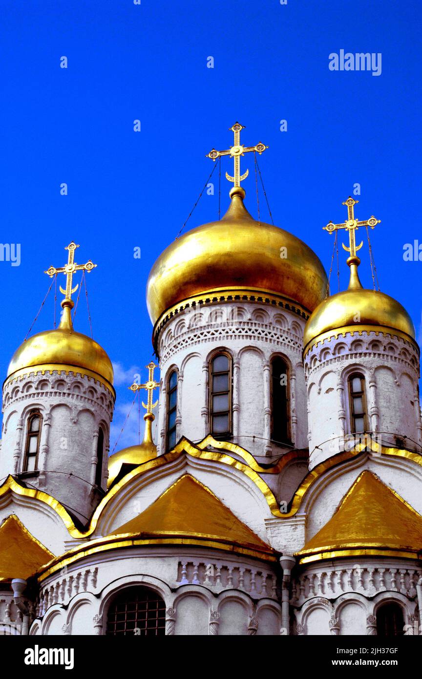 Les dômes de la Cathédrale d'Annonciation, Kremlin, Moscou, Russie Banque D'Images