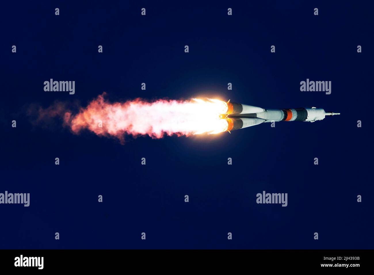 Lancer une fusée dans l'espace. Éléments de cette image fournis par la NASA. Photo de haute qualité Banque D'Images