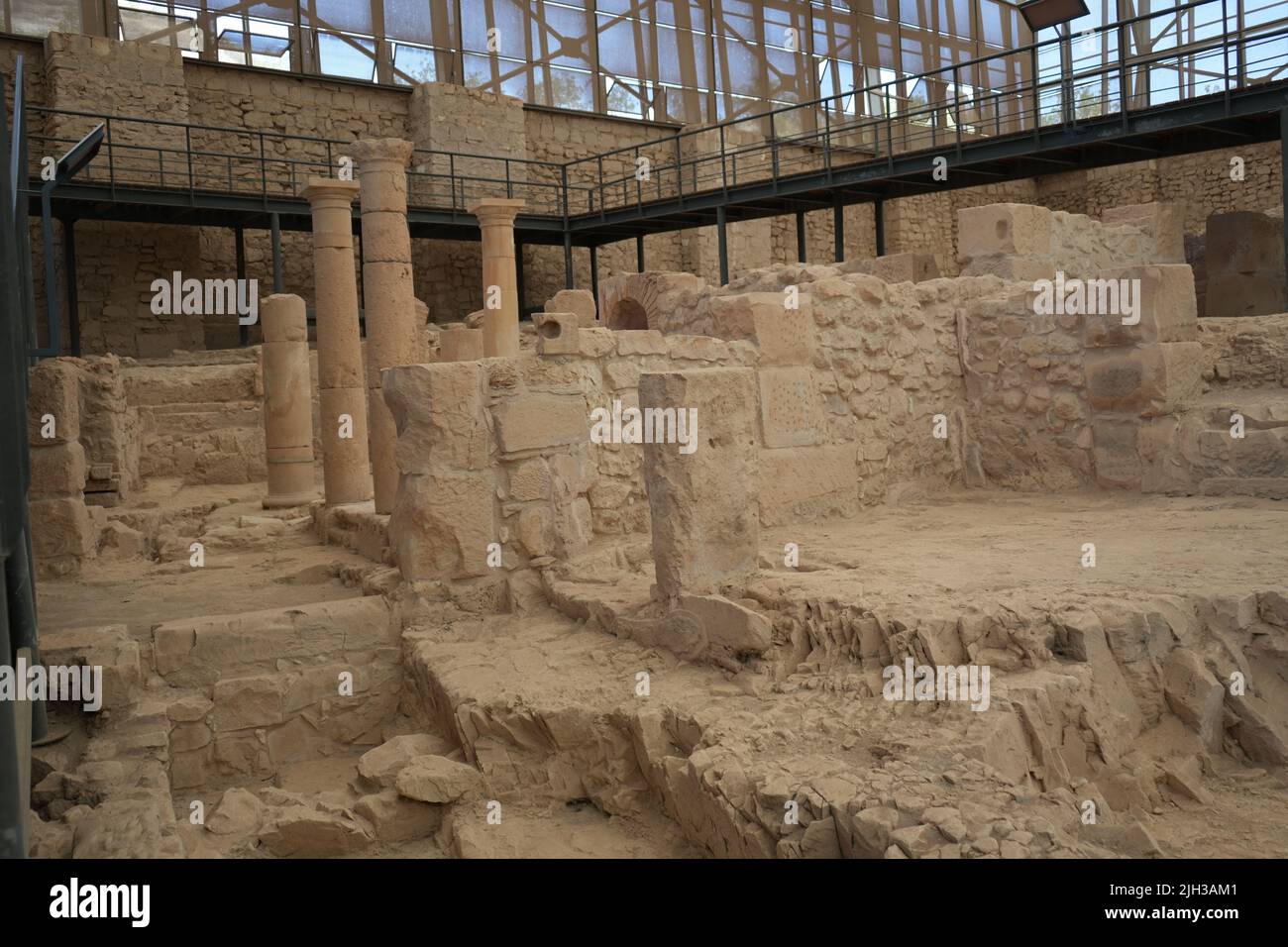 Les colonnes dans la ville de Zeugma fondée par les Grecs et plus tard continué par les Romains en face de l'Euphrate. Patrimoine mondial de la Turquie. Banque D'Images