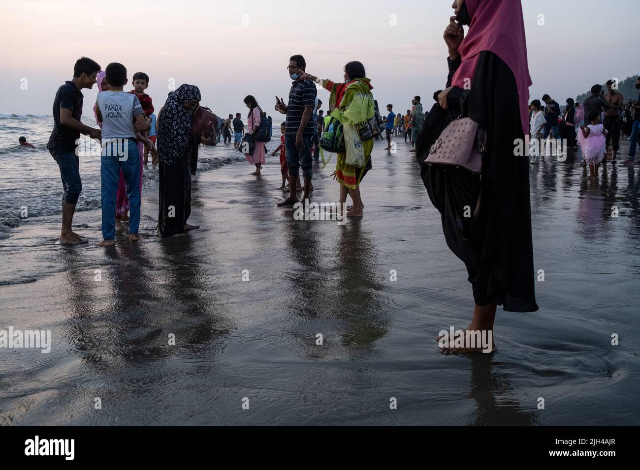 Bangladesh, Cox's Bazar on 2021-11-02. Cox's Bazar, capitale du district du même nom à l'extrême sud-est du Bangladesh, est connu pour Banque D'Images