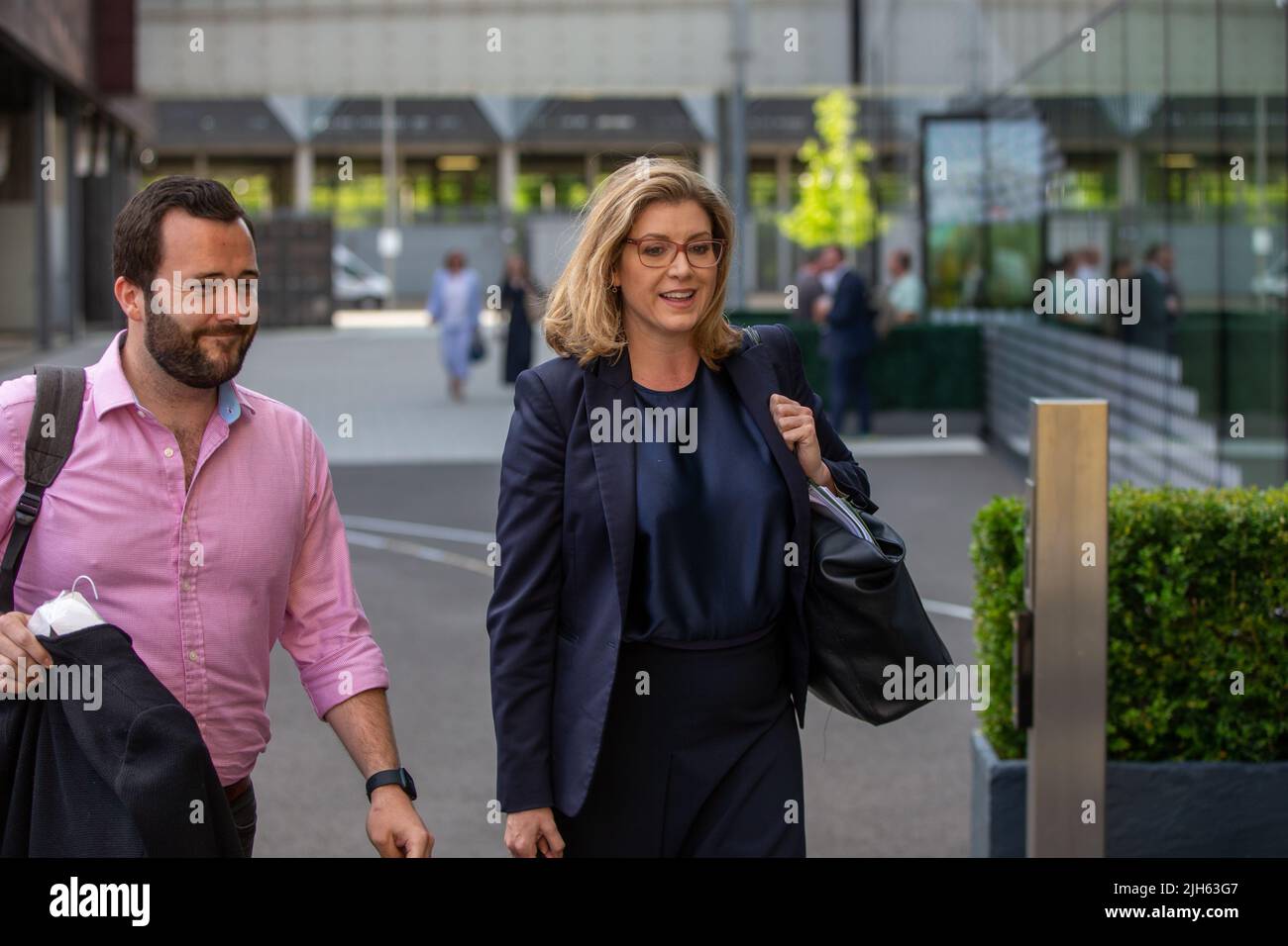 Londres, Angleterre, Royaume-Uni. 15th juillet 2022. PENNY MORDTANTE arrive aux studios BT avant le premier débat. (Credit image: © Tayfun Salci/ZUMA Press Wire) Credit: ZUMA Press, Inc./Alay Live News Banque D'Images
