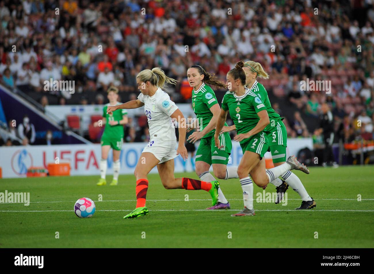 Southampton, Royaume-Uni. 15th juillet 2022. Southampton, Angleterre, 15 juillet 2022 : but de l'Angleterre lors du match de football Euro 2022 des femmes de l'UEFA entre l'Angleterre et l'Irlande du Nord à St Marys à Southampton, en Angleterre. (Karl W Newton /SPP) crédit: SPP Sport presse photo. /Alamy Live News Banque D'Images