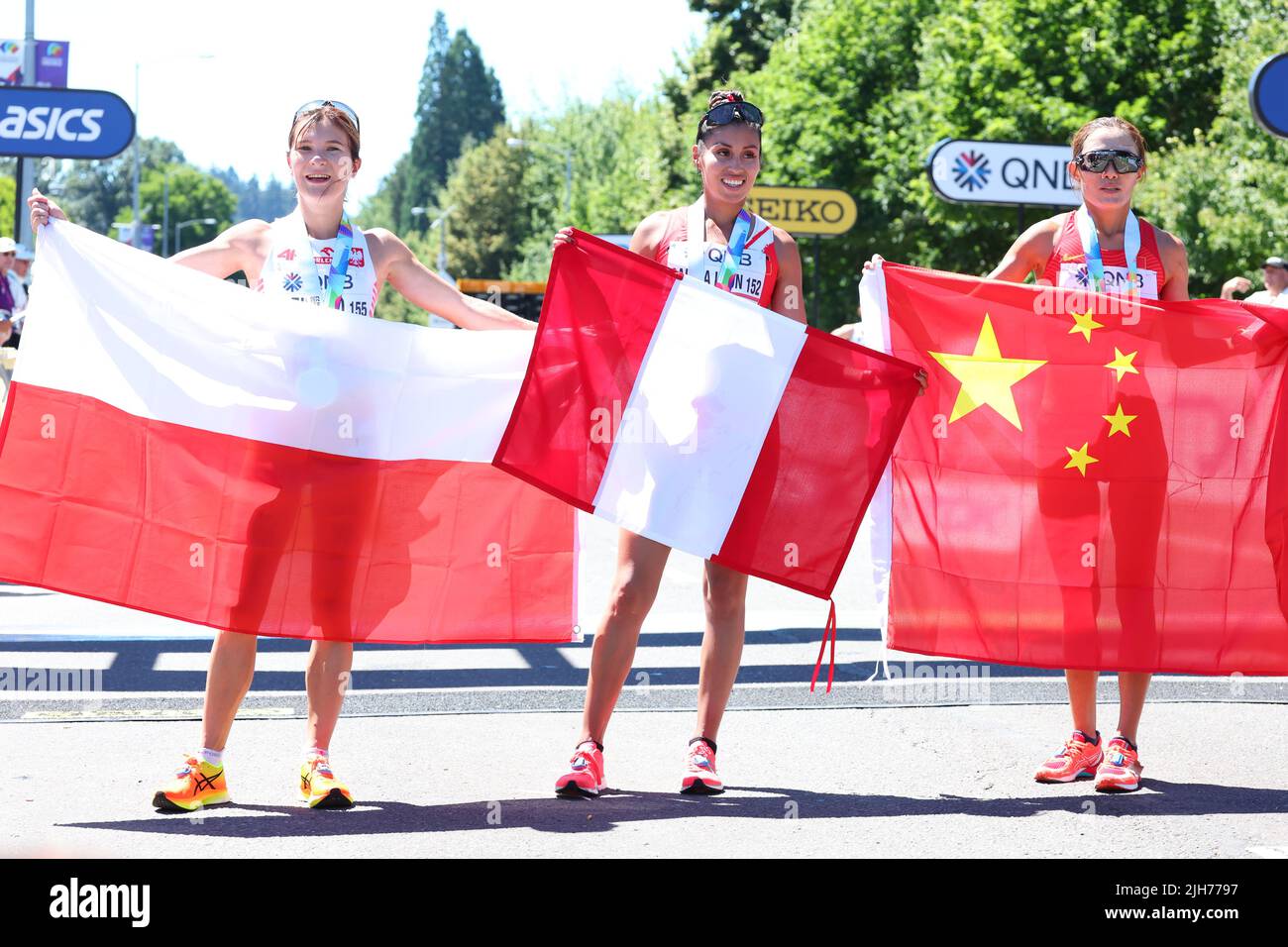 Oregon, États-Unis. 15th juillet 2022. (G-D) Katarzyna Zdzieblo (POL), Kimberly Garcia Leon (PER), Qieyang Shijie (CHN) Athlétisme : Championnats du monde de l'IAAF Oregon 2022 Marche des femmes 20km en Oregon, Etats-Unis . Credit: Yohei Osada/AFLO SPORT/Alay Live News Banque D'Images