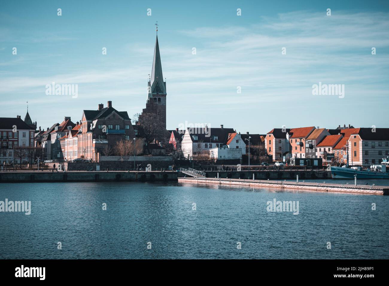 Helsingor, Elsinore panorama avec l'église Sainte Marie en arrière-plan. Banque D'Images