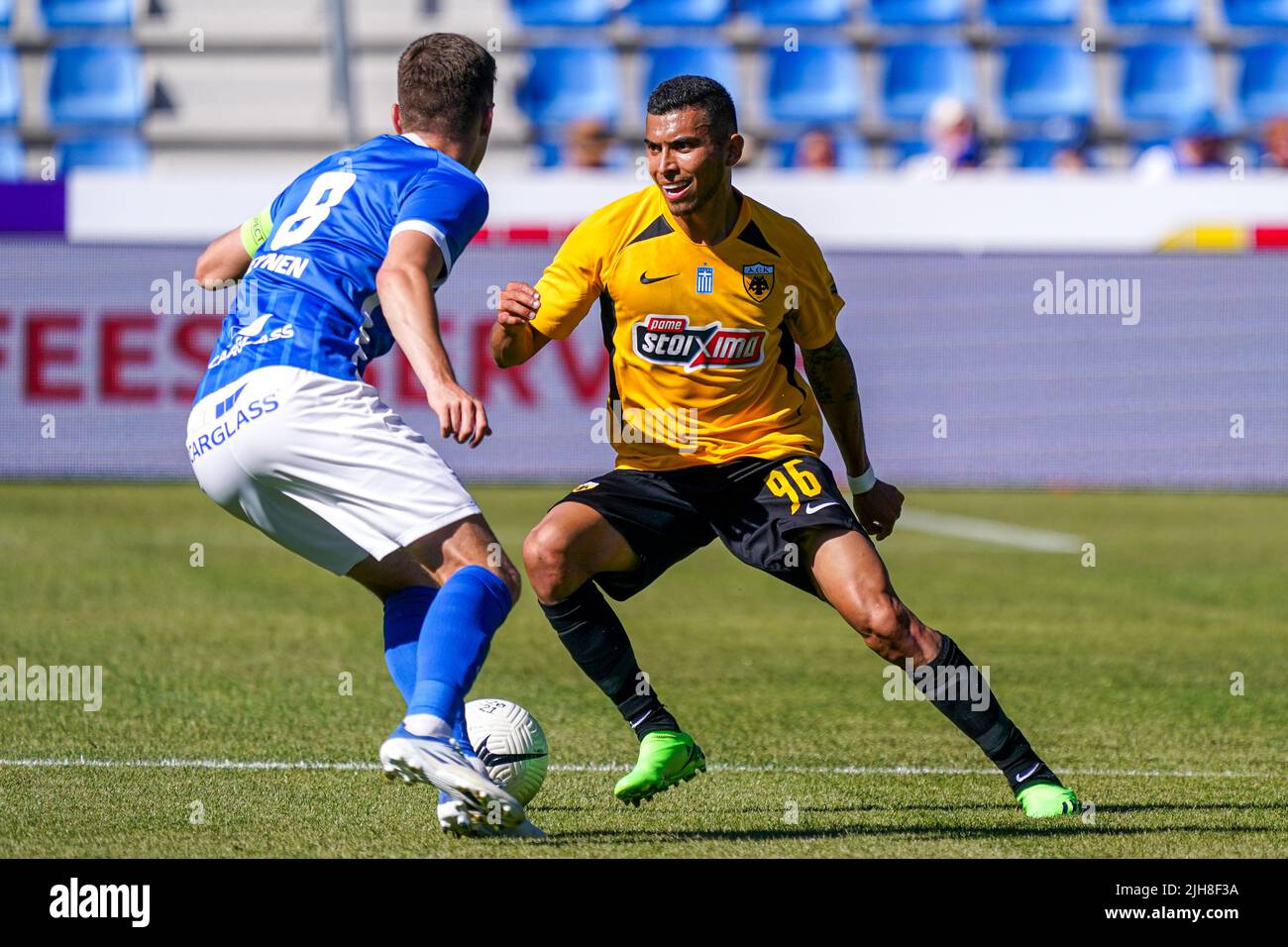 GENK, BELGIQUE - JUILLET 16 : Pineda Orbelin de l'AEK Athene lors du match amical entre le KRC Genk et l'AEK Athene à l'arène Cegeka sur 16 juillet 2022 à Genk, Belgique (photo de Jeroen Meuwsen/Orange Pictures) Banque D'Images