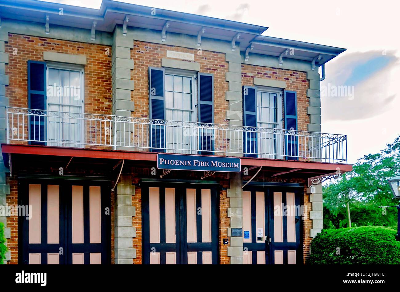 Le musée des pompiers de Phoenix est photographié, 10 juillet 2022, à Mobile, Alabama. Le foyer a été construit en 1855 pour Phoenix Volunteer Fire Company no 6. Banque D'Images