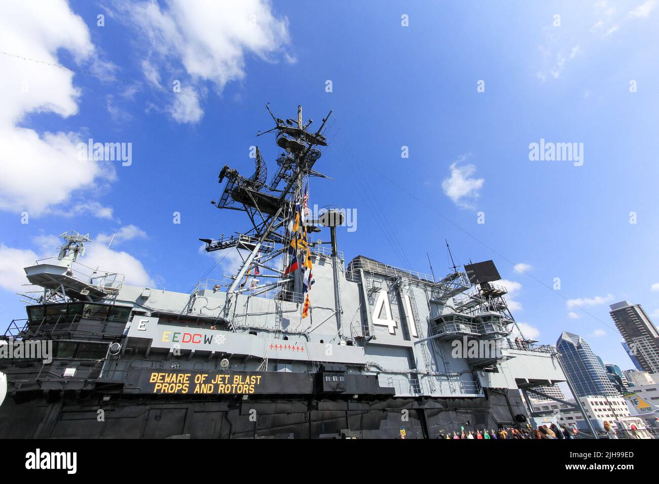 San Diego -USA, 03 13 2014: USS Midway Museum - un véritable porte-avions, amusement pour la famille, un souvenir à vie pour tout le monde. Les 20th siècles de longes Banque D'Images