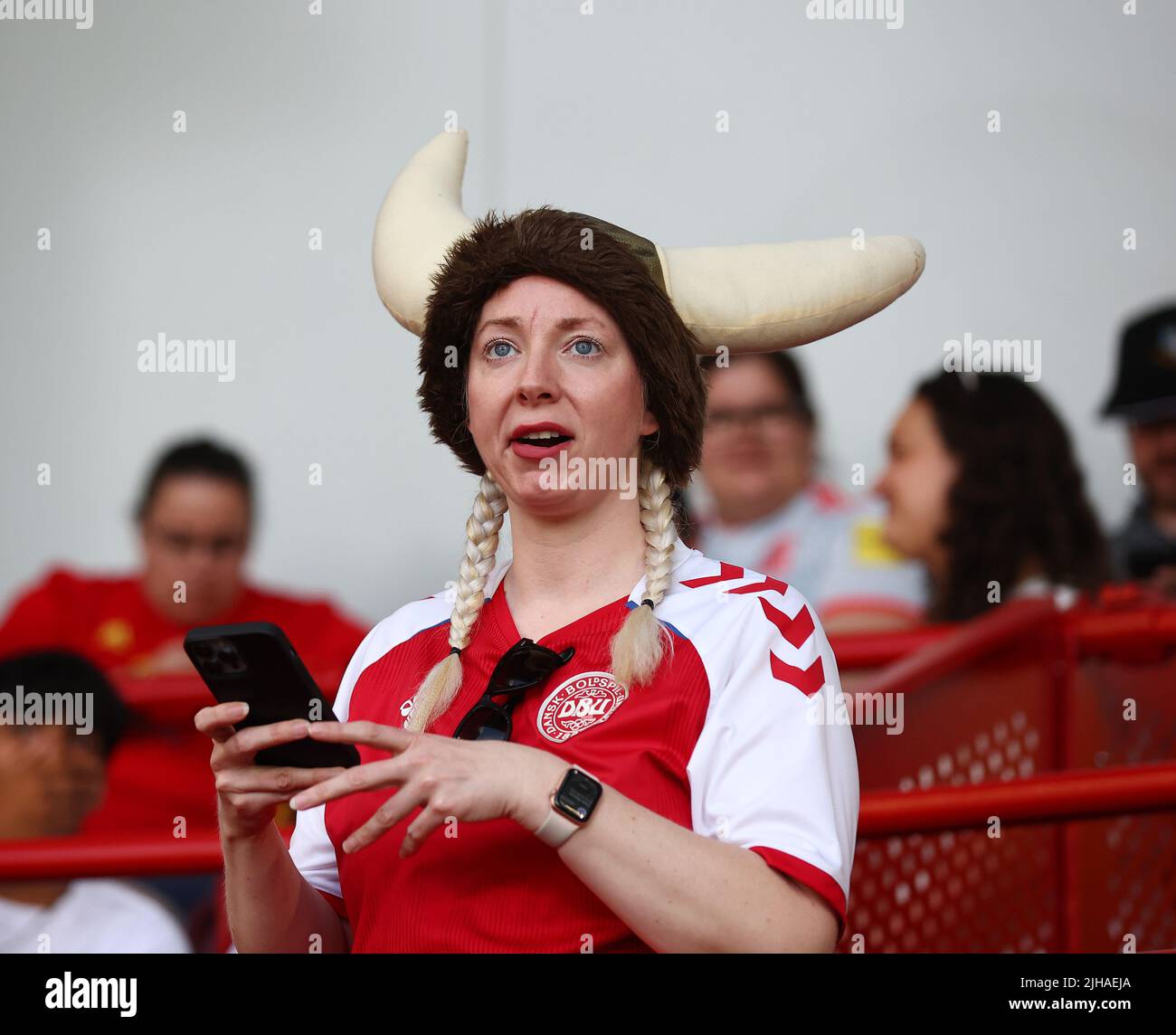 Londres, Royaume-Uni. 16th juillet 2022. Un fan danois lors du championnat d'Europe des femmes de l'UEFA 2022 au stade communautaire Brentford, Londres. Le crédit photo devrait se lire: David Klein/Sportimage crédit: Sportimage/Alay Live News Banque D'Images