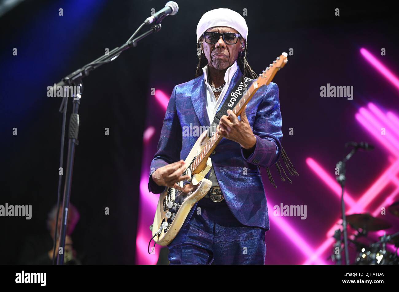 16 juillet 2022, Doncaster, Yorkshire du Sud, U.K : Rodgers du Nil et spectacle chic à l'hippodrome de Doncaster, Royaume-Uni , 16.07.2022 (image de crédit : © Robin Burns/ZUMA Press Wire) Banque D'Images