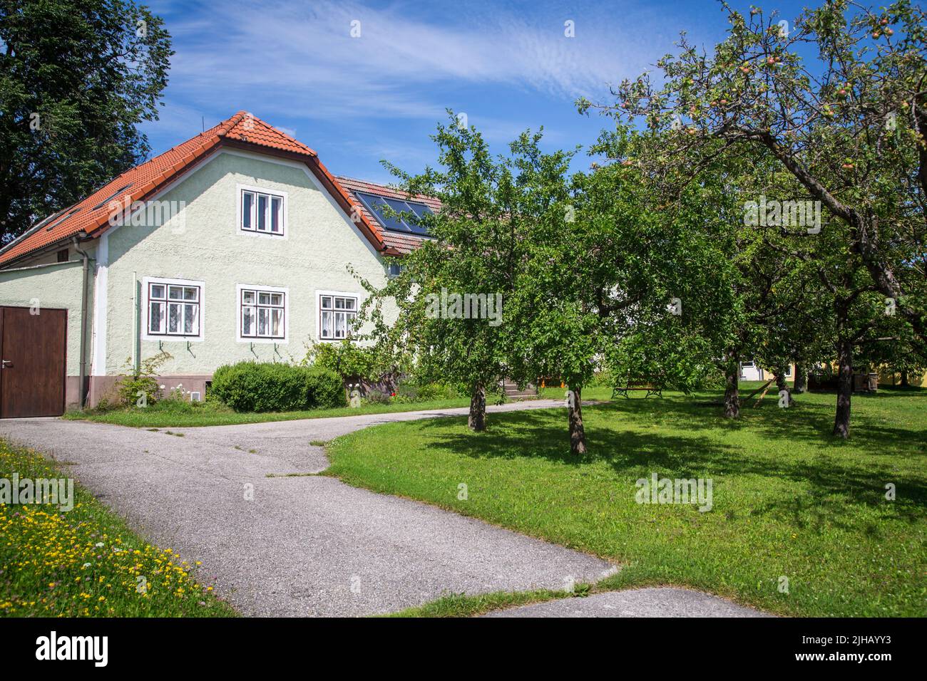 Maison traditionnelle, cour carrée et rectangulaire à Siebenlinden, Waldviertel, Autriche Banque D'Images